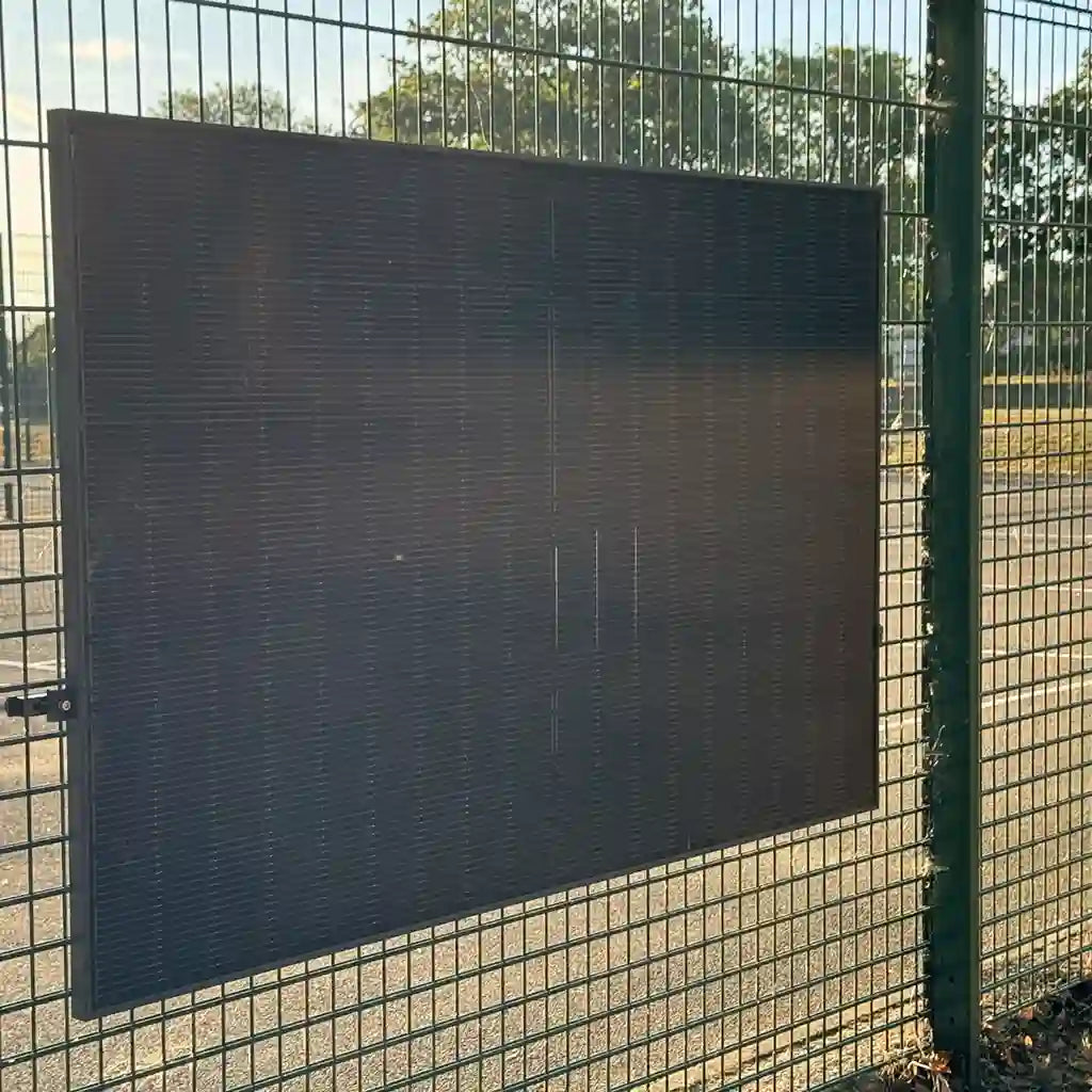 Worldwide Solar Model 3 – Mesh Fence Solar Panel Mounting System