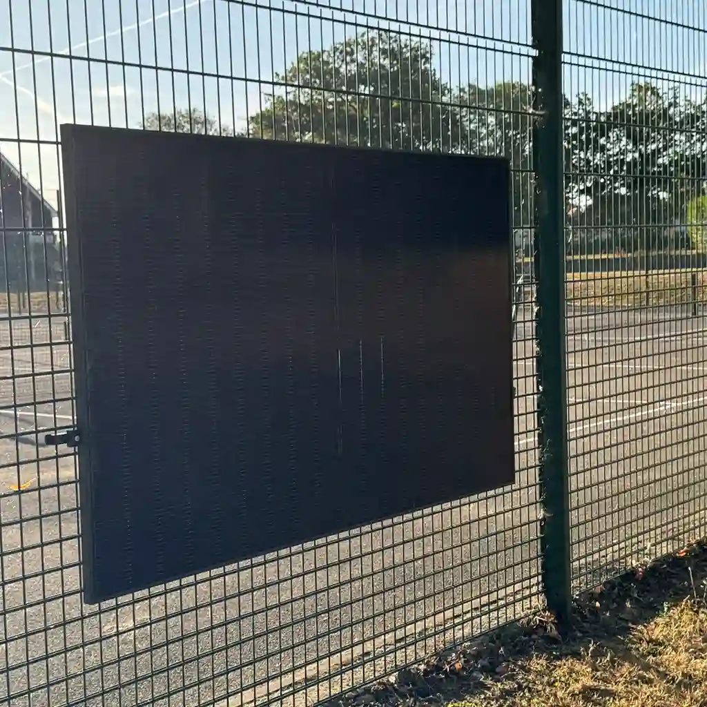 Worldwide Solar Model 3 – Mesh Fence Solar Panel Mounting System